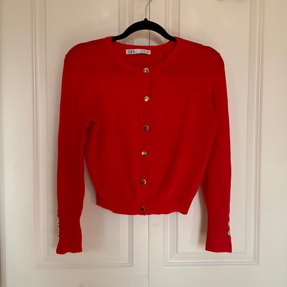 Bright red cardigan with gold buttons - Picture 1 of 3
